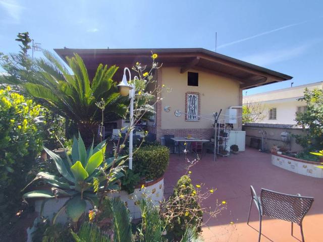 Villa Indipendente in affitto a Pompei, Campania