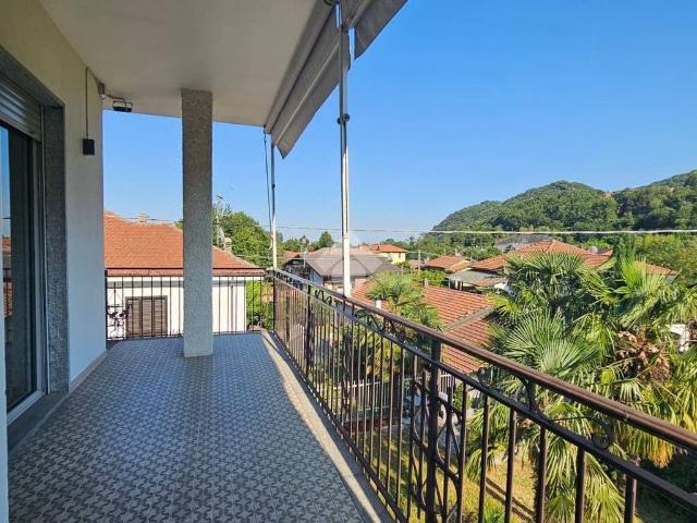Villa Indipendente in affitto a Frazione San Martino, Piemonte
