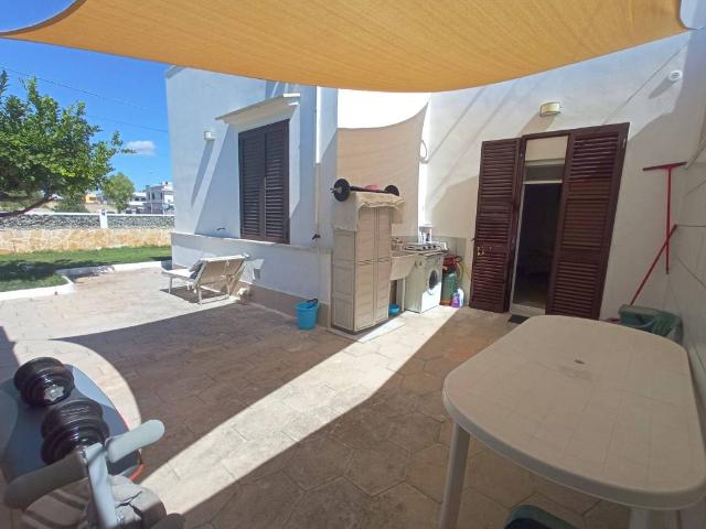Villa Indipendente in affitto a Porto Cesareo, Lecce