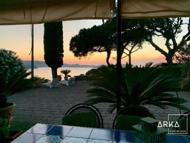 Villa Indipendente in affitto a Magazzini, Portoferraio