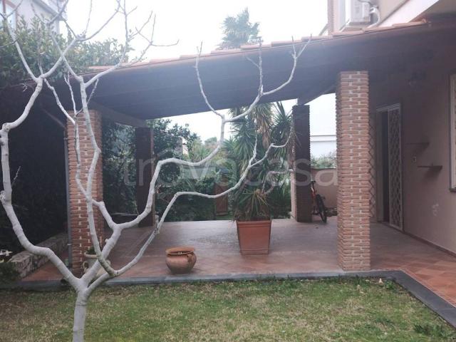 Villa Indipendente in affitto a La Schiana, Pozzuoli