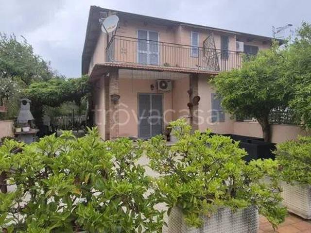 Villa Indipendente in affitto a Toiano, Pozzuoli