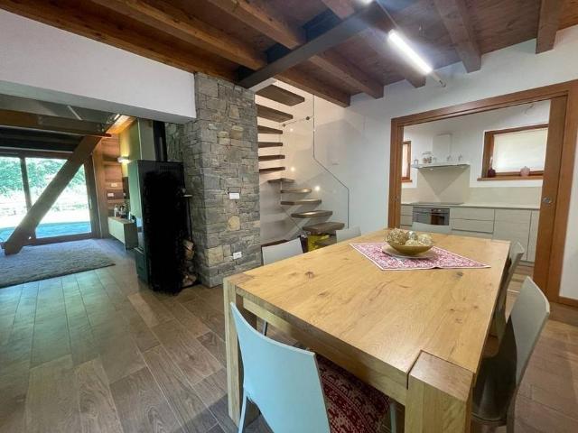 Villa Indipendente in affitto a Pré Saint Didier, Gare