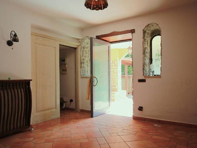 Villa Indipendente in affitto a Quarto, Campania
