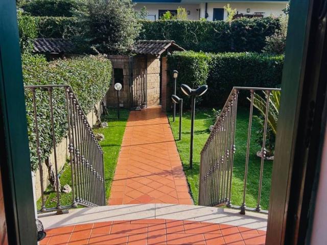 Villa Indipendente in affitto a Patatino, Quarto
