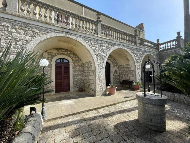 Villa Indipendente in affitto a Ragusa, Sicilia