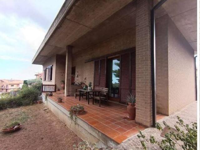 Villa Indipendente in vendita a Marche, Macerata
