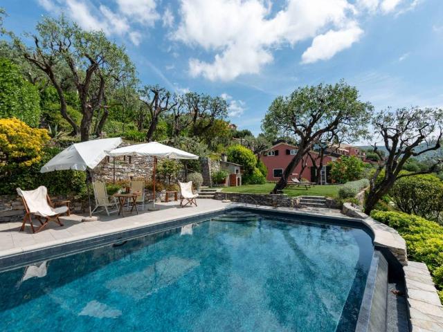 Villa Indipendente in affitto a Polanesi, Recco
