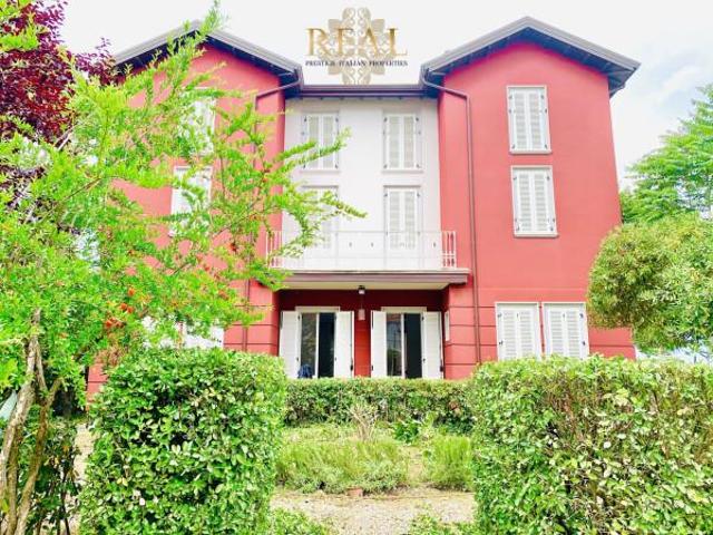 Villa Indipendente in affitto a Riccione, Reggio Emilia