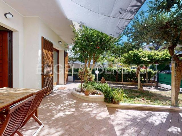 Villa Indipendente in affitto a Riccione, Alba