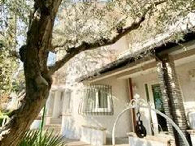 Villa Indipendente in affitto a Riccione, Reggio Emilia