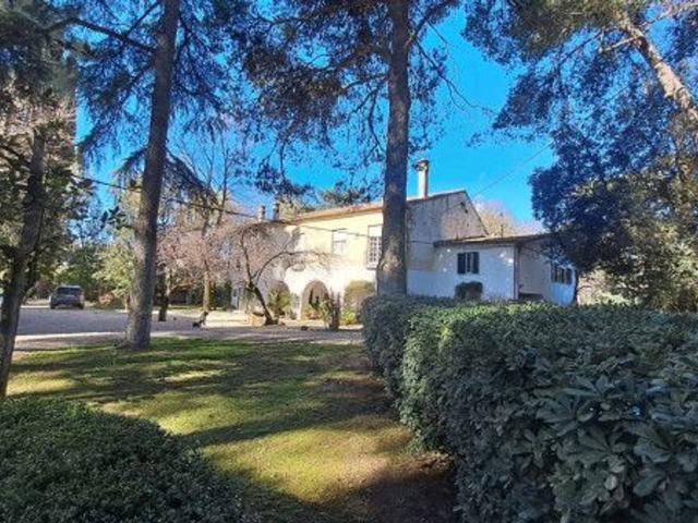 Villa Indipendente in affitto a Ponte Linari, Roma Capitale