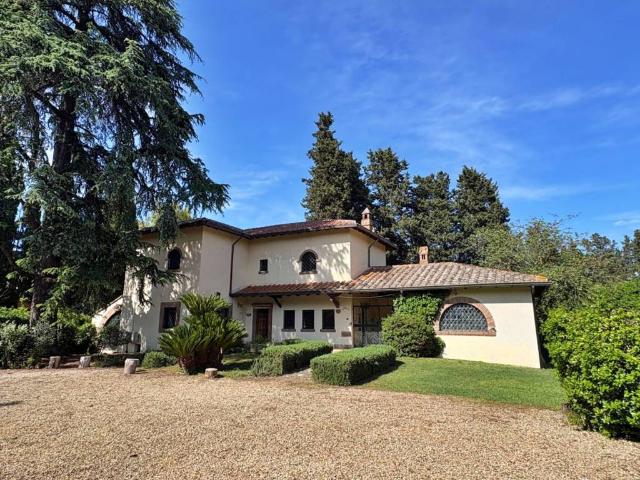 Villa Indipendente in affitto a Ardeatino, Roma Capitale
