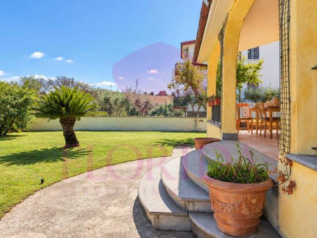 Villa Indipendente in affitto a Castel di Decima, Roma