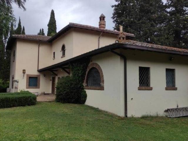 Villa Indipendente in affitto a Municipio Roma VIII, Roma Capitale