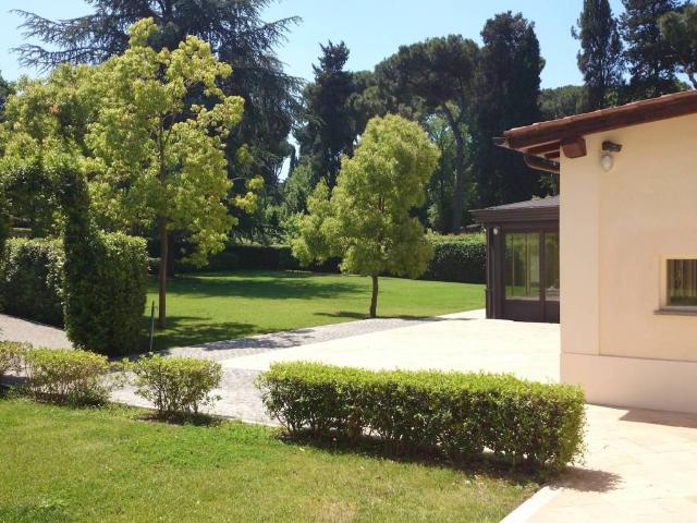 Villa Indipendente in affitto a Municipio Roma I, Roma Capitale