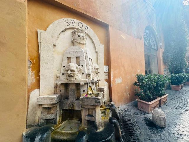 Villa Indipendente in affitto a Municipio Roma I, Roma Capitale