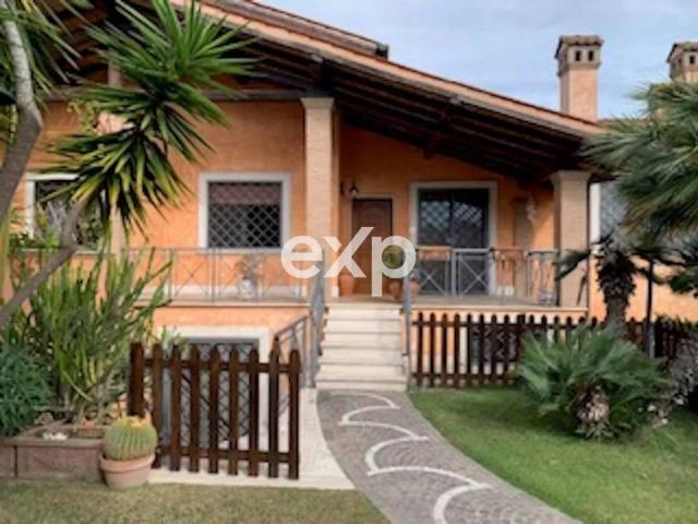 Villa Indipendente in affitto a Municipio Roma X, Roma Capitale