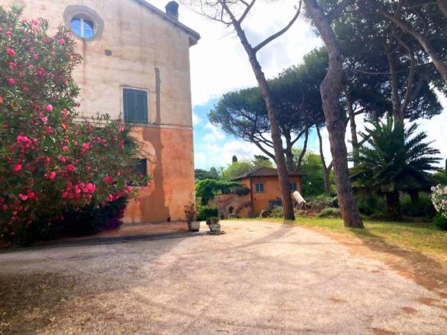 Villa Indipendente in affitto a Stagni di Ostia, Roma Capitale