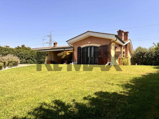 Villa Indipendente in affitto a Municipio Roma IX, Roma Capitale
