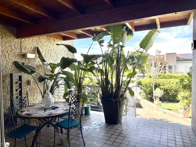 Villa Indipendente in affitto a Municipio Roma IX, Roma Capitale