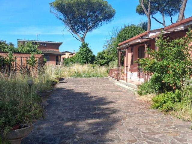 Villa Indipendente in affitto a Villaggio Breda, Roma Capitale