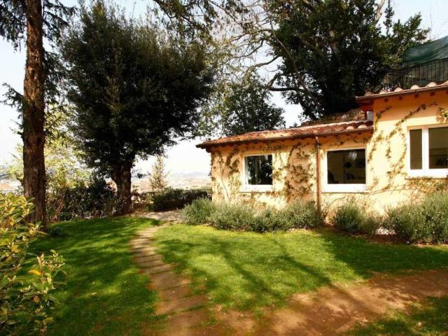 Villa Indipendente in affitto a Municipio Roma II, Roma Capitale