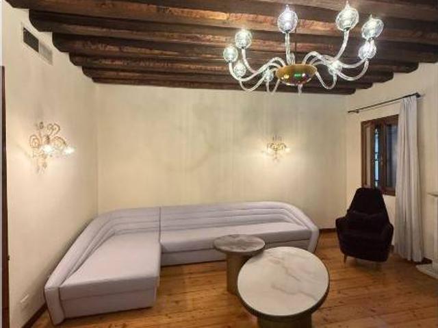 Villa Indipendente in affitto a Roncade, Veneto