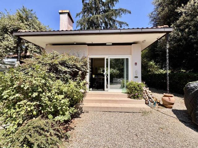 Villa Indipendente in affitto a Ronciglione, Lazio