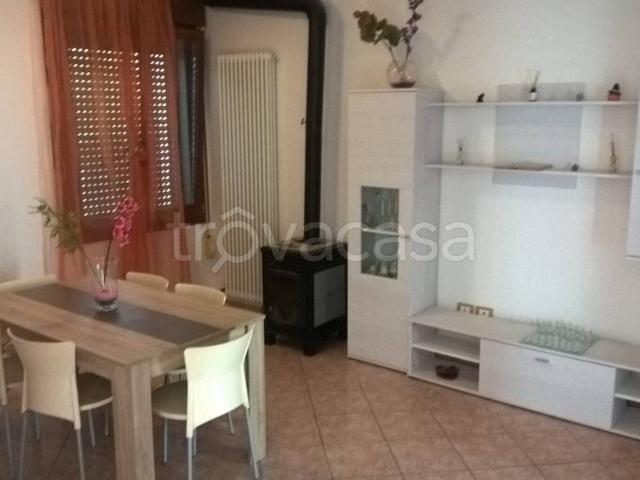 Villa Indipendente in affitto a Rosà, Veneto