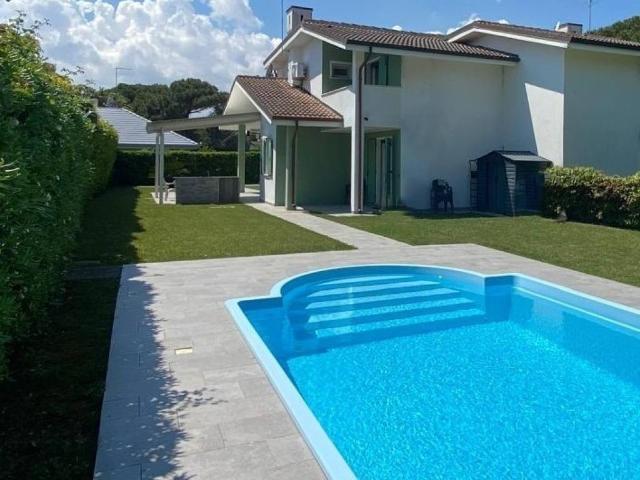 Villa Indipendente in affitto a Rosolina, Veneto