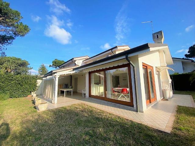 Villa Indipendente in affitto a Rosolina, Veneto