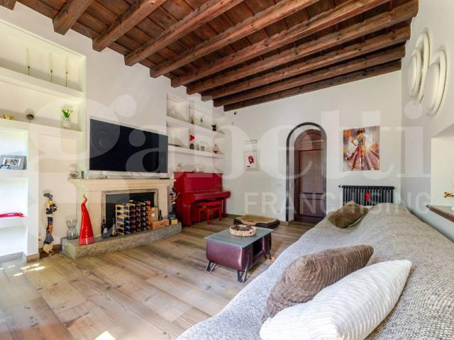 Villa Indipendente in affitto a Cassino Scanasio, Rozzano