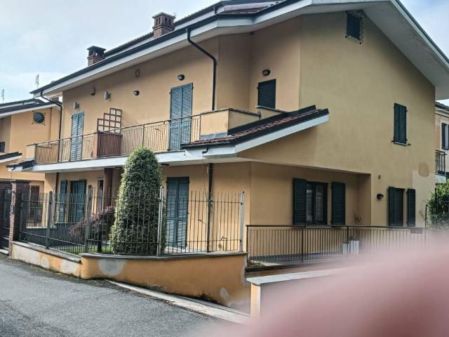 Villa Indipendente in affitto a Stella, Piemonte