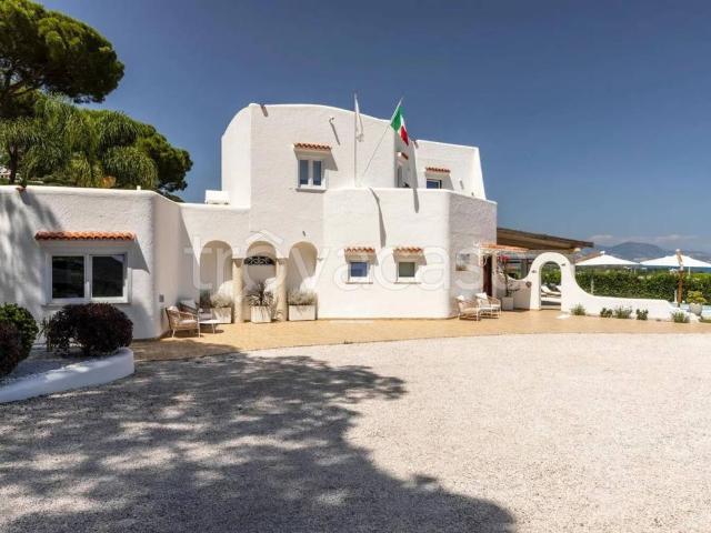 Villa Indipendente in affitto a Fabbreria, Campello Sul Clitunno