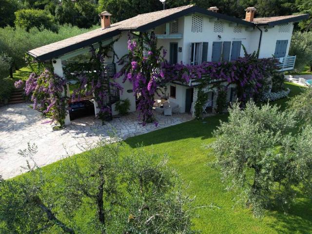 Villa Indipendente in affitto a San Felice Del Benaco, Lombardia