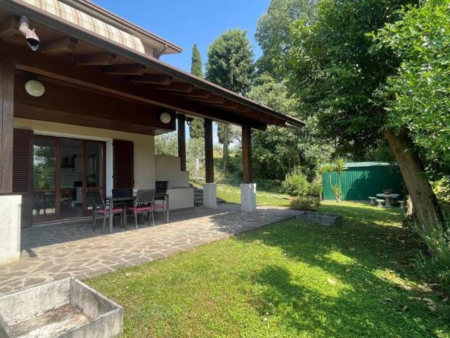 Villa Indipendente in affitto a San Felice Del Benaco, Lombardia