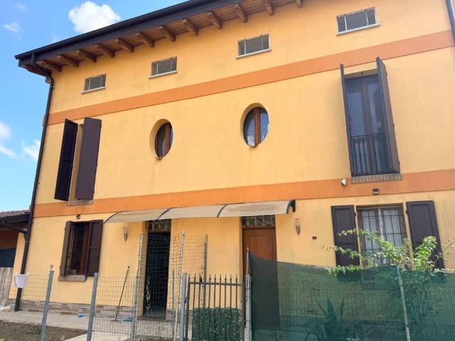 Villa Indipendente in affitto a Pieve di Decima, San Giovanni in Persiceto