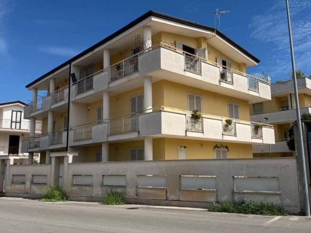 Villa Indipendente in affitto a San Marcellino, Campania