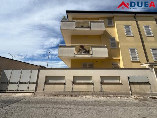 Villa Indipendente in affitto a San Marcellino, Campania