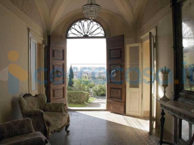 Villa Indipendente in affitto a Livorno
