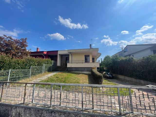 Villa Indipendente in affitto a San Pietro In Gu, Veneto