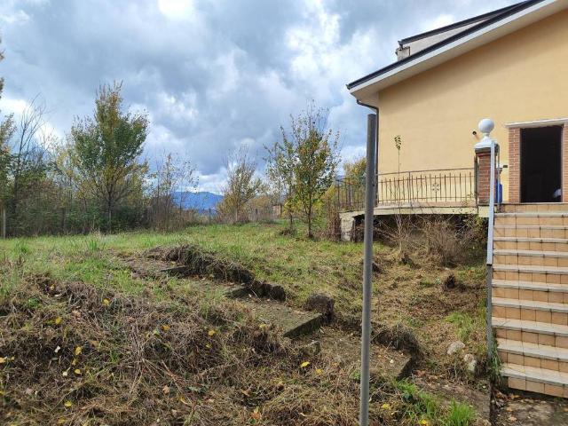 Villa Indipendente in affitto a San Potito Ultra, Campania