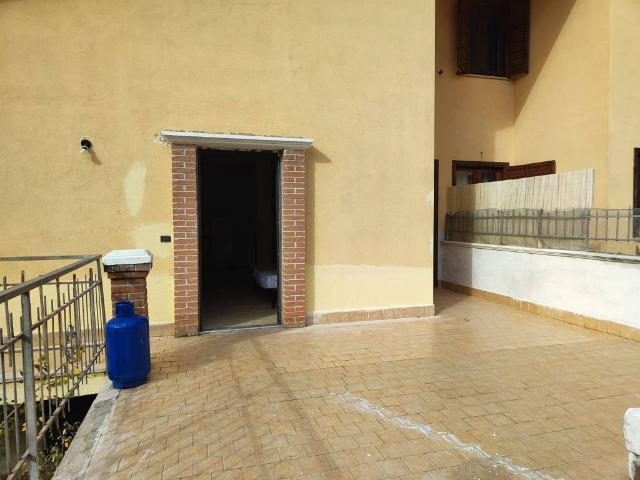 Villa Indipendente in affitto a San Potito Ultra, Campania