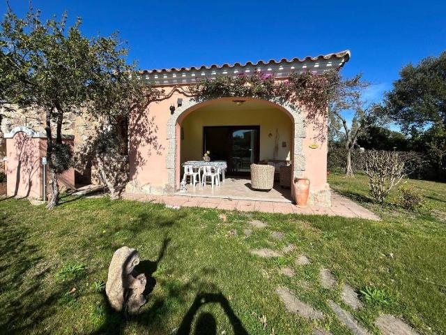 Villa Indipendente in affitto a Puntaldia, Sardigna/Sardegna
