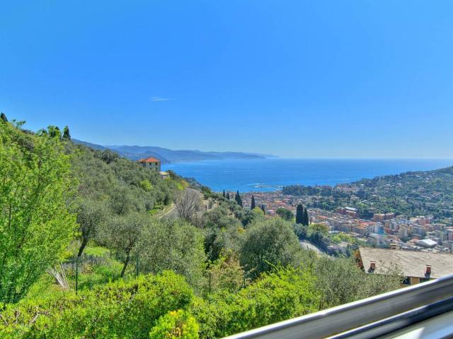 Villa Indipendente in affitto a San Lorenzo Della Costa, Liguria