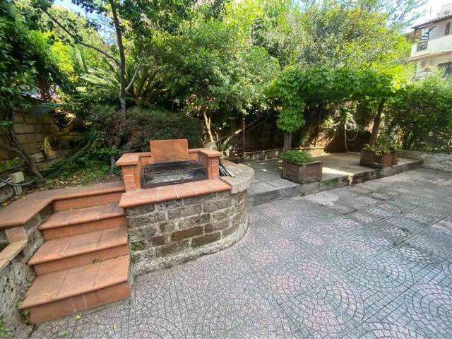 Villa Indipendente in affitto a Roma Capitale, Lazio