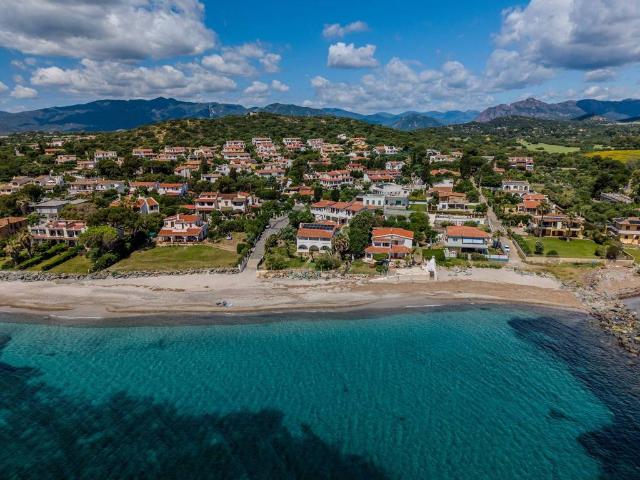 Villa Indipendente in affitto a Porto Columbu, Sarrocu/Sarroch