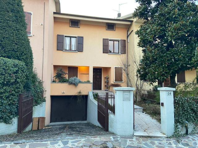 Villa Indipendente in affitto a Unione dei comuni del Distretto Ceramico, Sassuolo