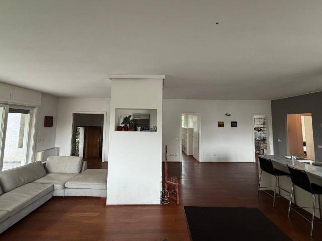 Villa Indipendente in affitto a Santa Monica, Segrate